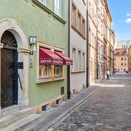 Cute In The Historic Old Town Of